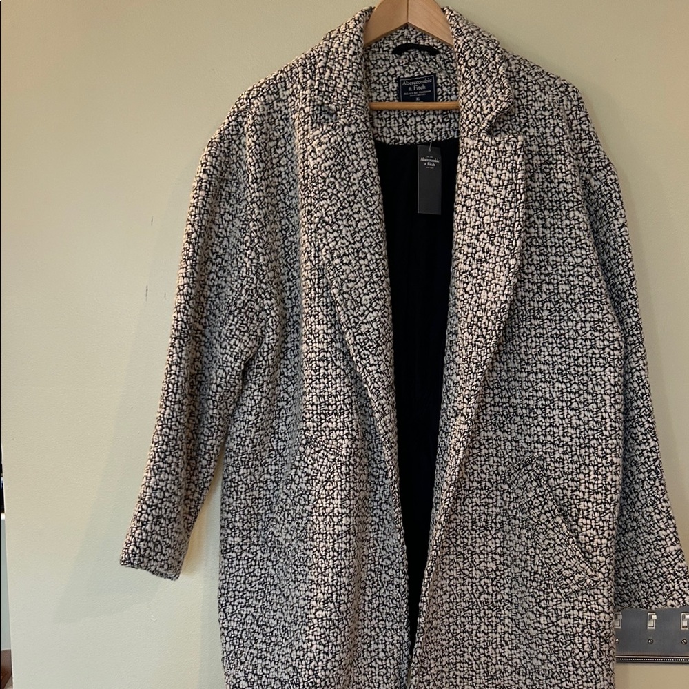 Abercrombie & Fitch Black and White Teddy Jacket